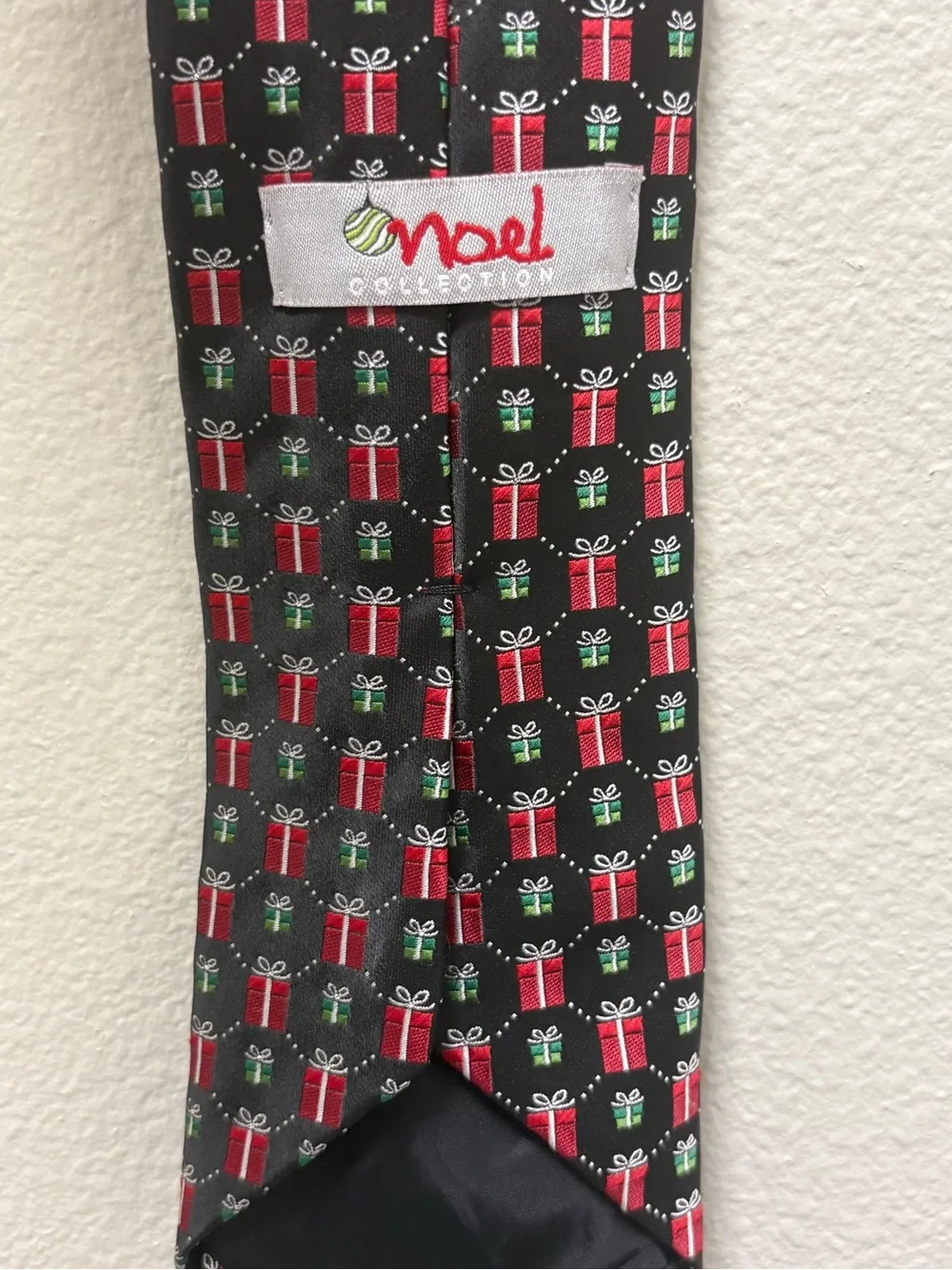 Noel Collection Men's Black Red Green Christmas Gift Box Geometric Neck Tie